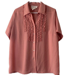 𝅺🍁price DROP🍁 Vintage pink ruffle front blouse size 18 W 100% Polyester